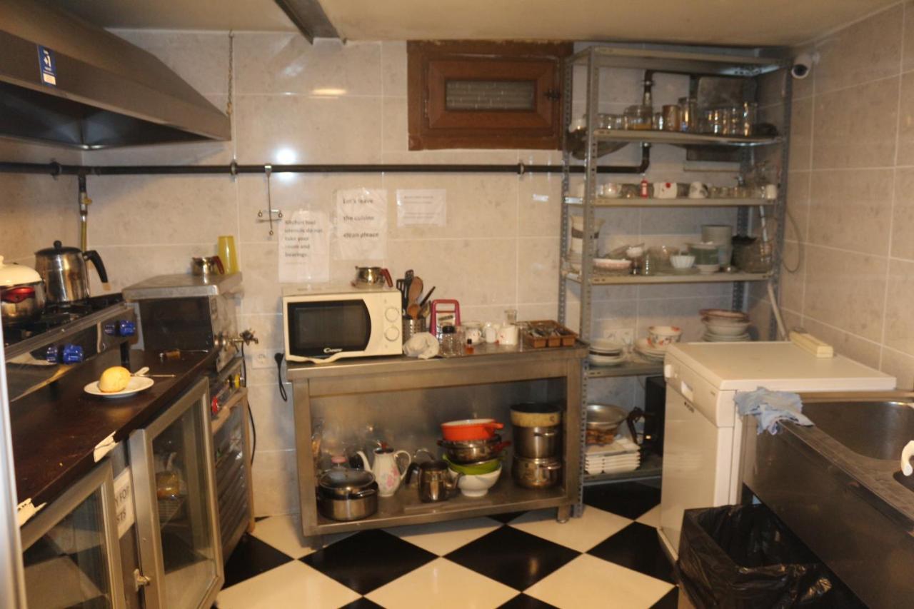 Taksim Hostel Green House Istanbul Bagian luar foto