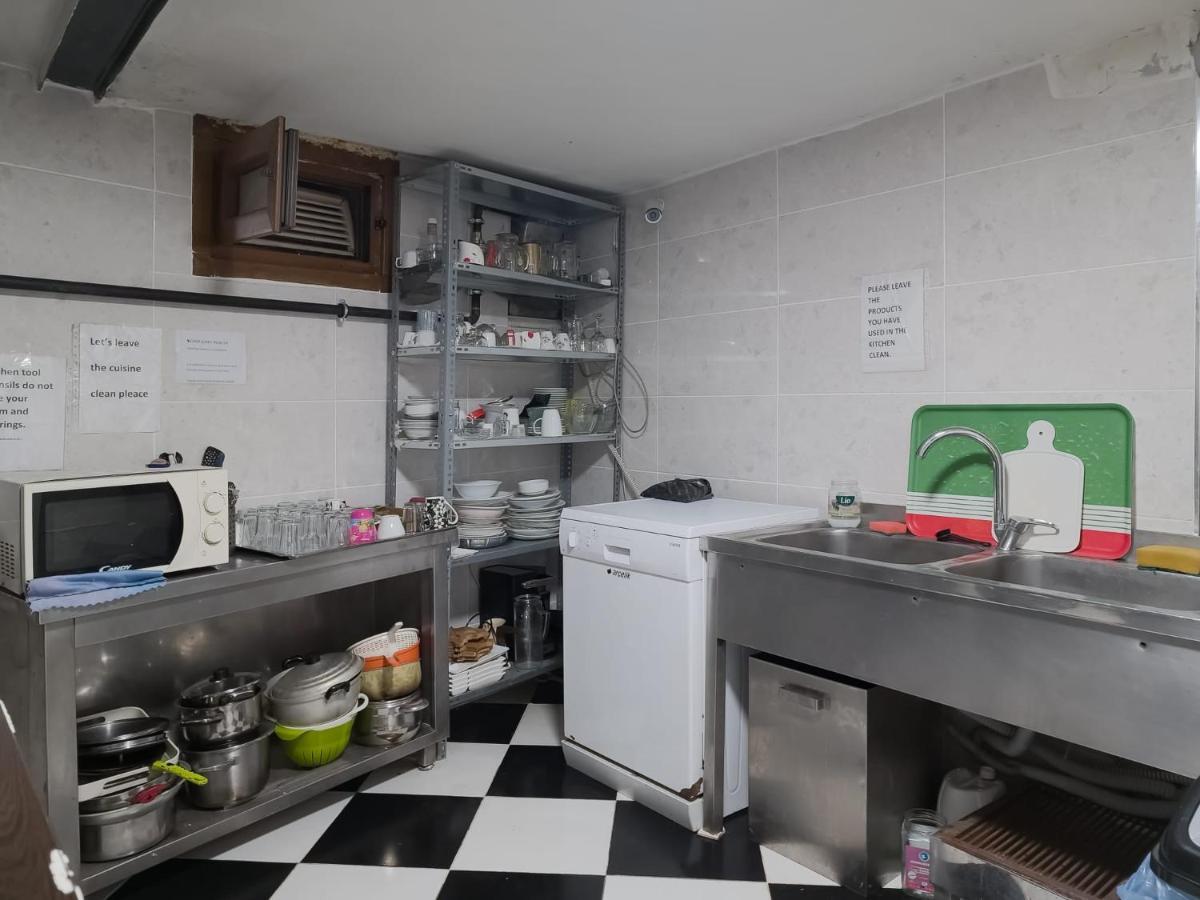 Taksim Hostel Green House Istanbul Bagian luar foto