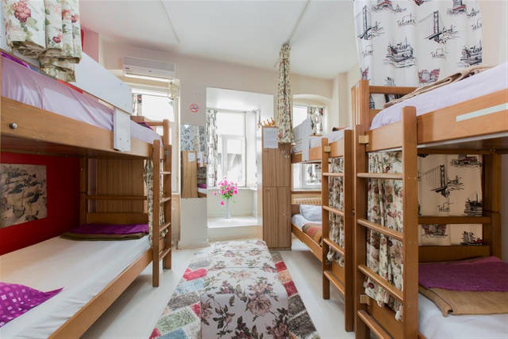 Taksim Hostel Green House Istanbul Bagian luar foto