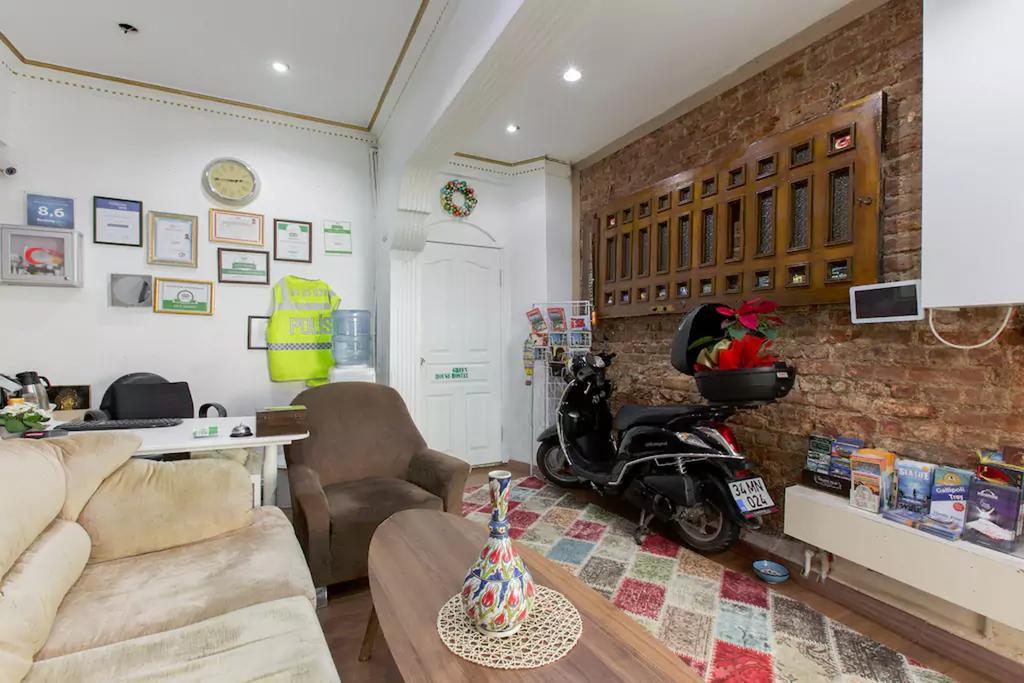Taksim Hostel Green House Istanbul Bagian luar foto